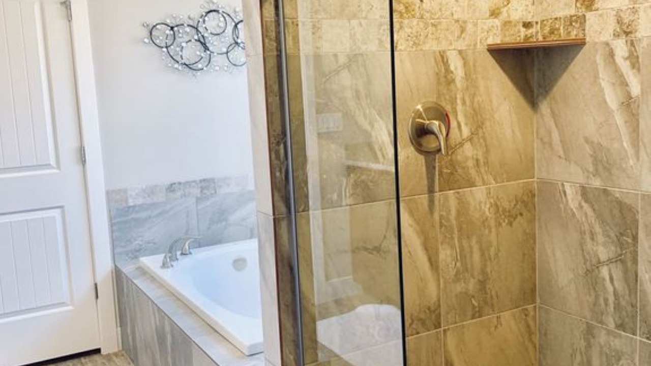 Photo of Bathroom in Hurricane
