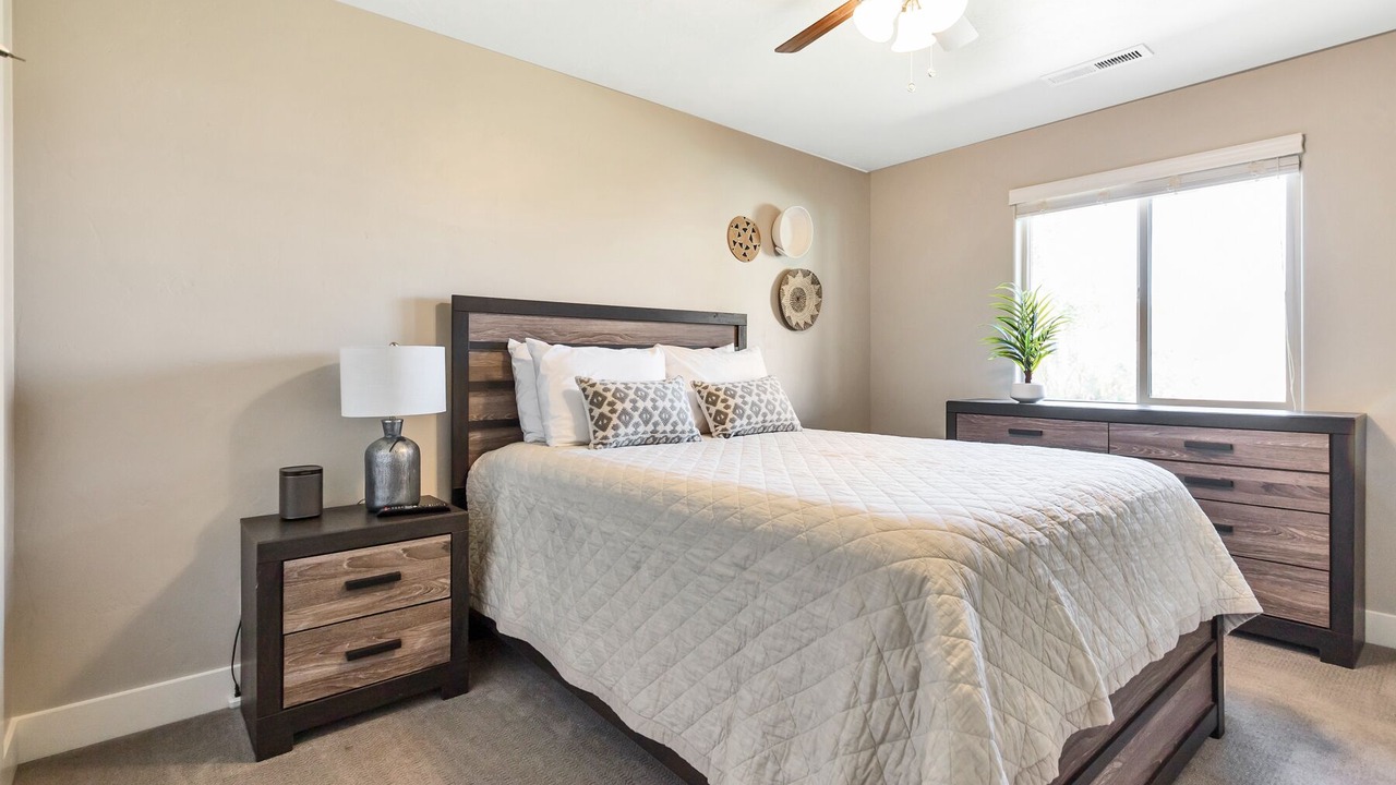 Photo of Bedroom in Hurricane