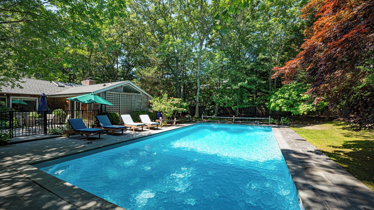 Photo of Outdoor in Lion Head Beach