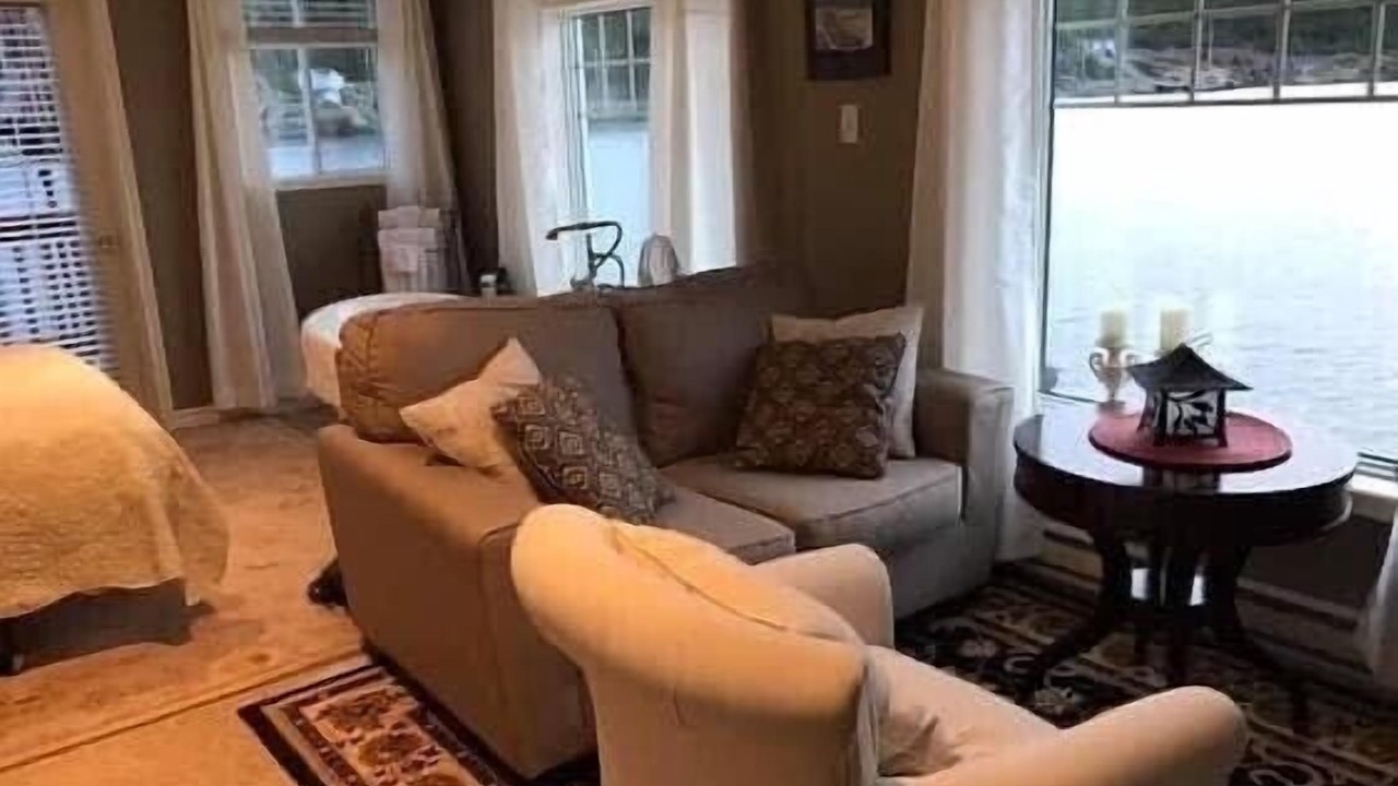 Photo of Livingroom in Moreton's Harbour
