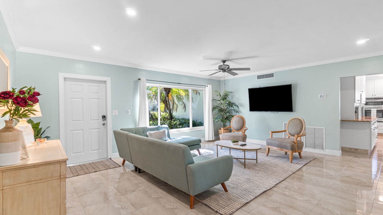 Photo of Livingroom in Singer Island