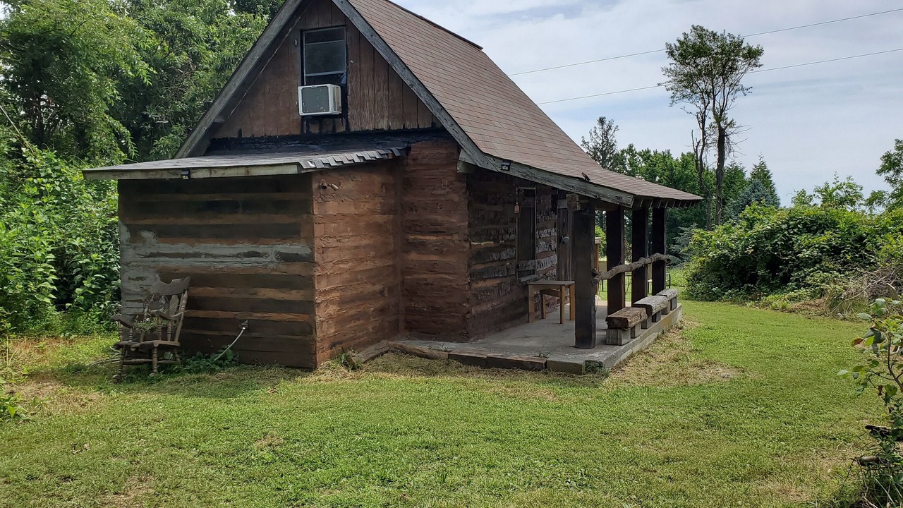 Photo of Outdoor in Bluemont