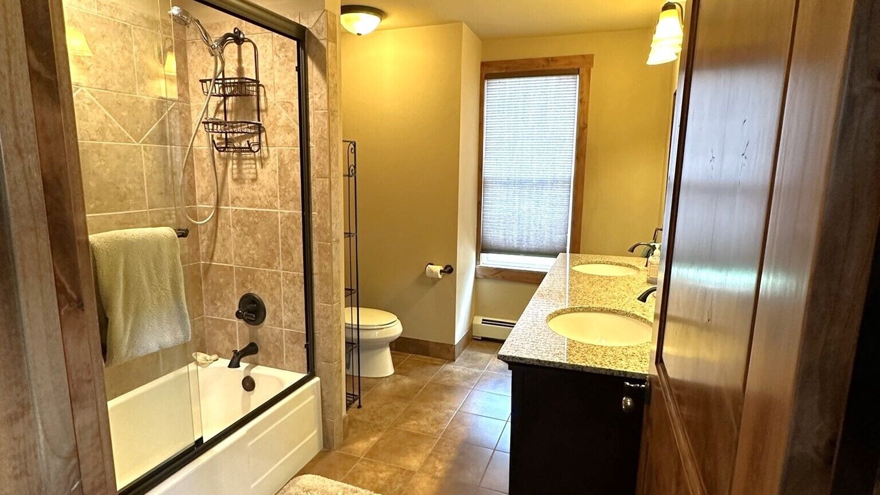 Photo of Bathroom in Salida