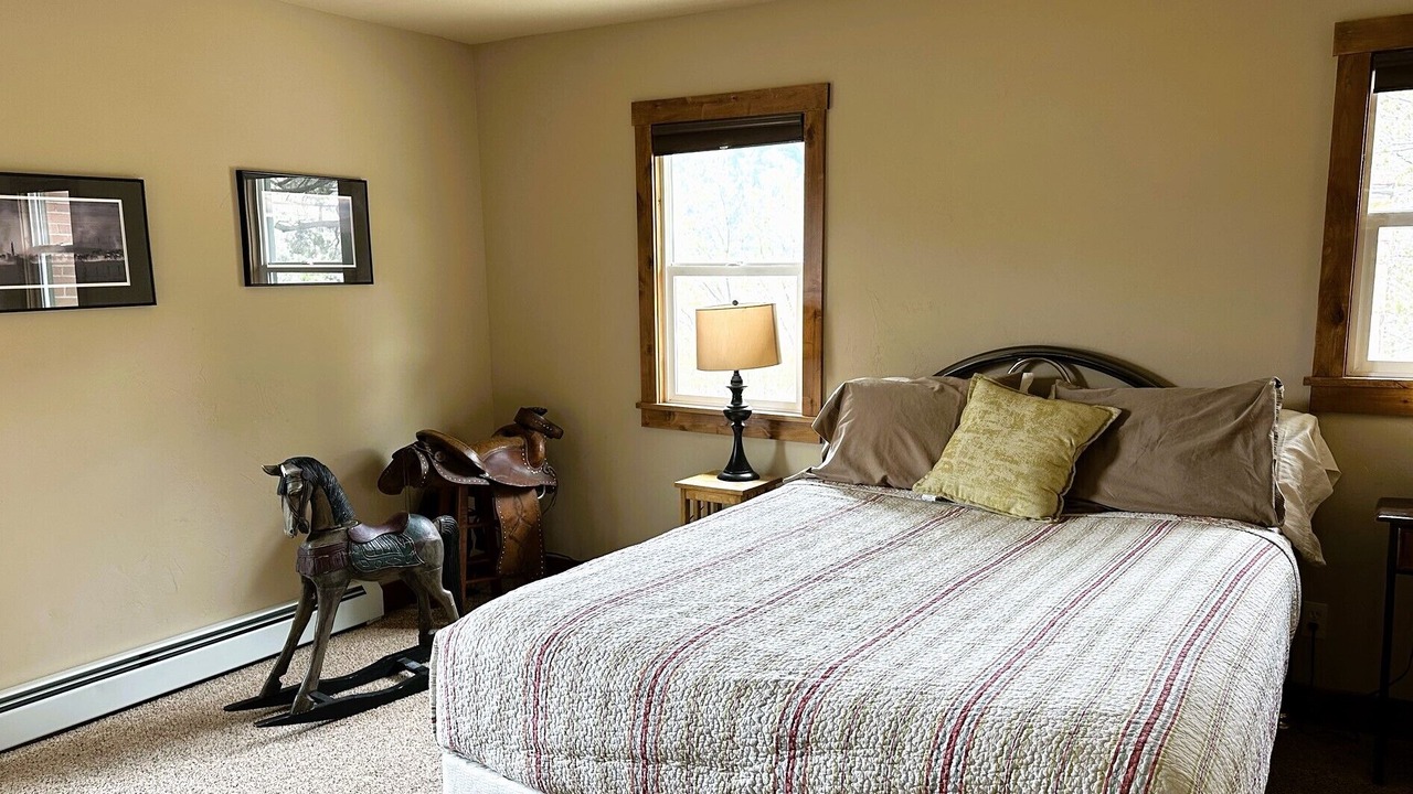 Photo of Bedroom in Salida
