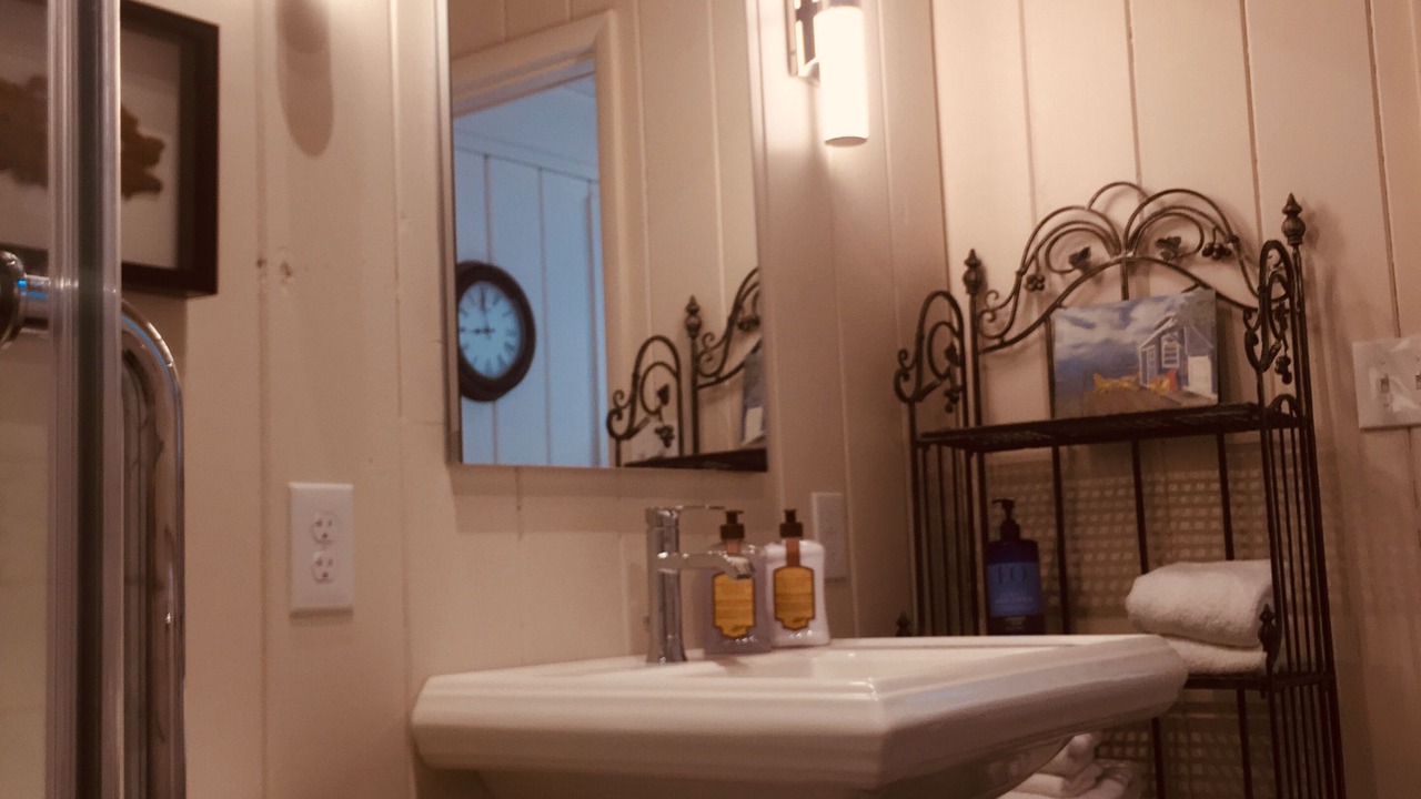 Photo of Bathroom in Winslow