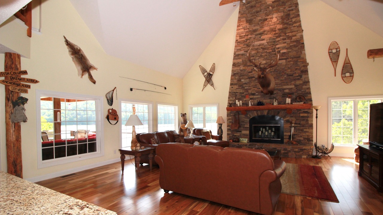 Photo of Livingroom in La Follette