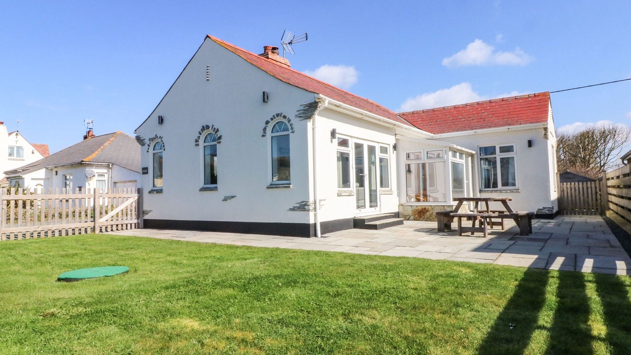 Photo of Patio Balcony in Widemouth Bay