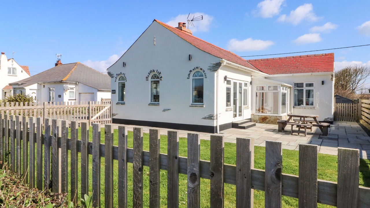 Photo of Patio Balcony in Widemouth Bay