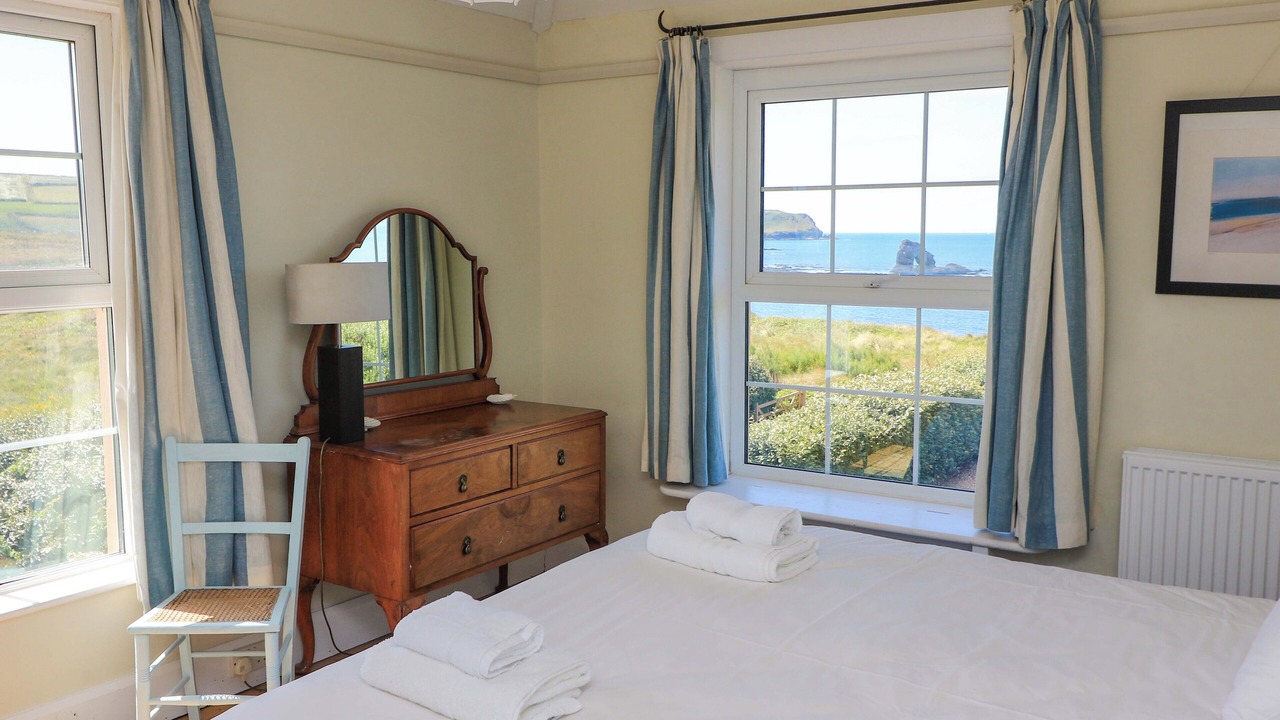 Photo of Bedroom in Thurlestone