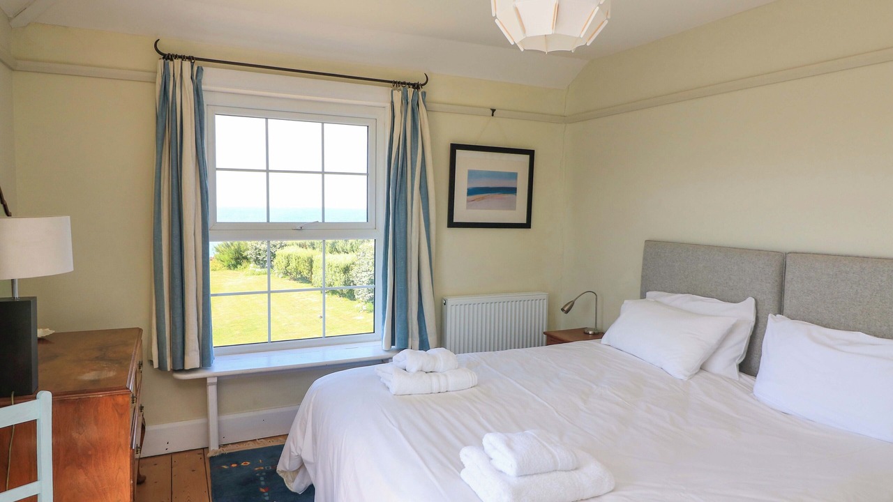 Photo of Bedroom in Thurlestone