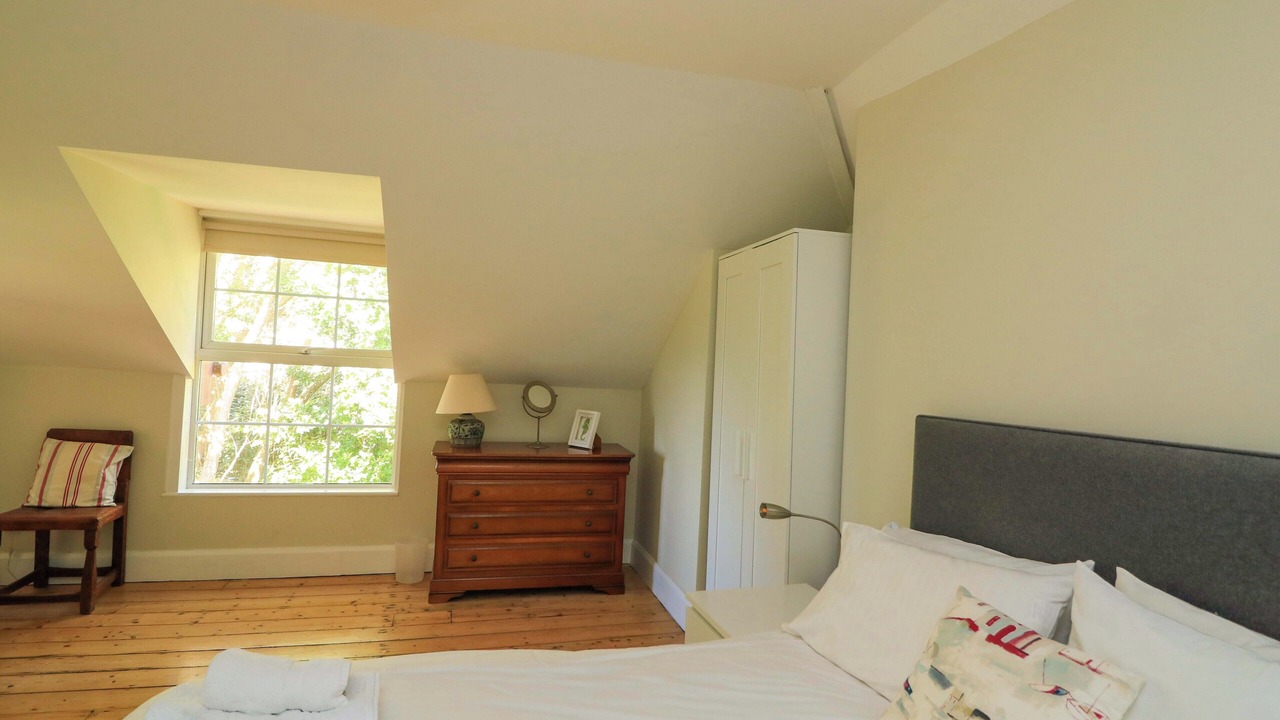 Photo of Bedroom in Thurlestone