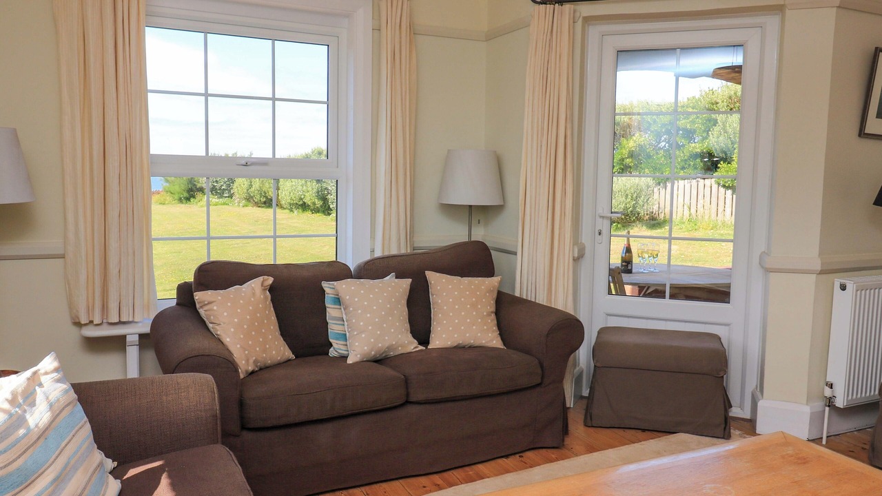 Photo of Livingroom in Thurlestone