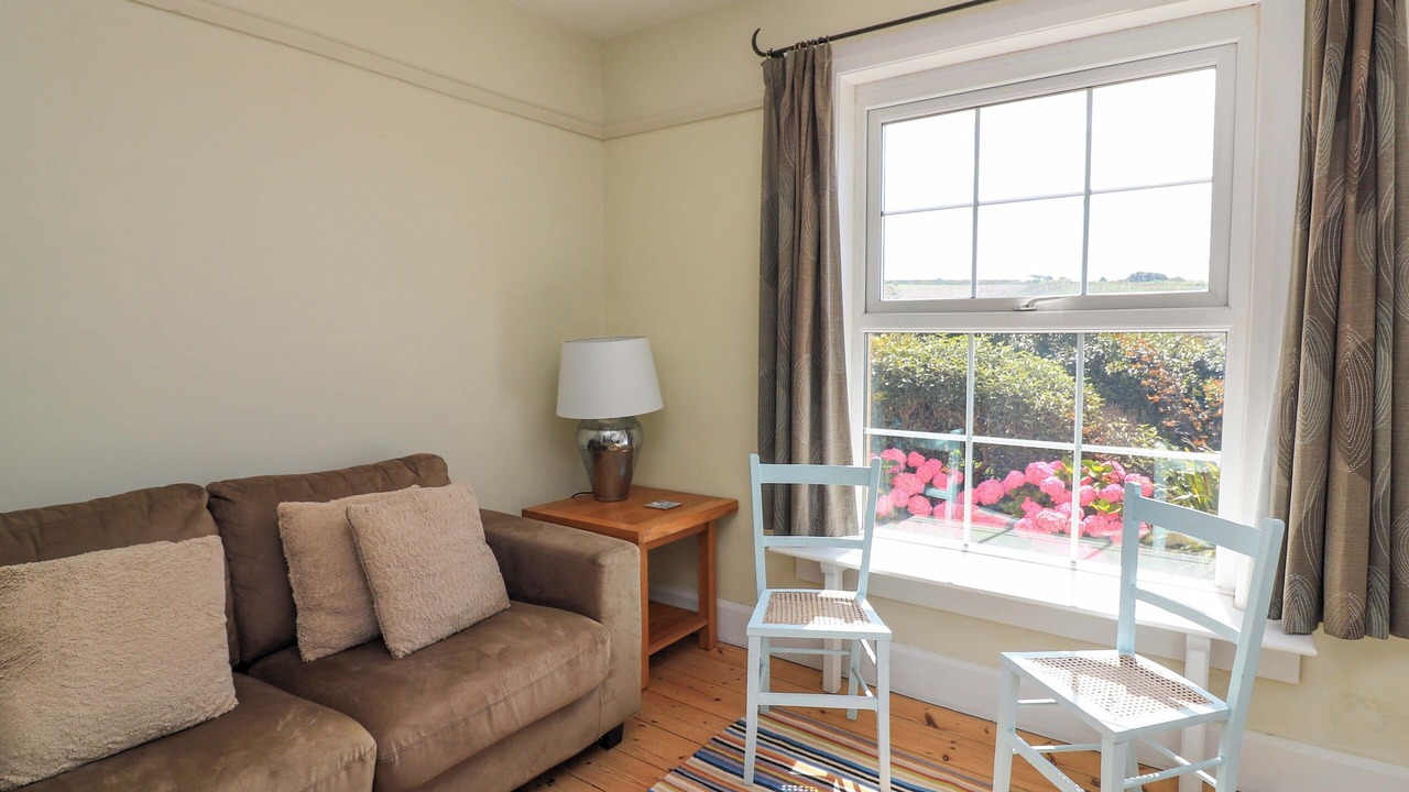 Photo of Livingroom in Thurlestone