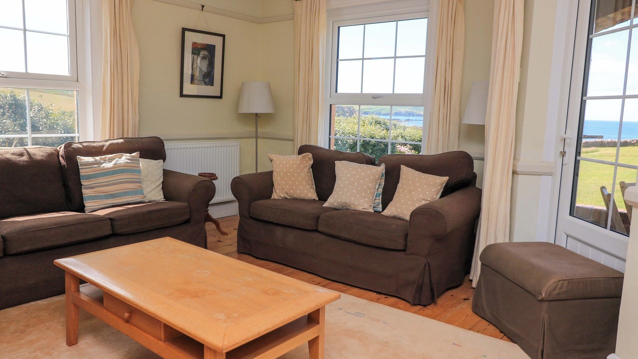 Photo of Livingroom in Thurlestone