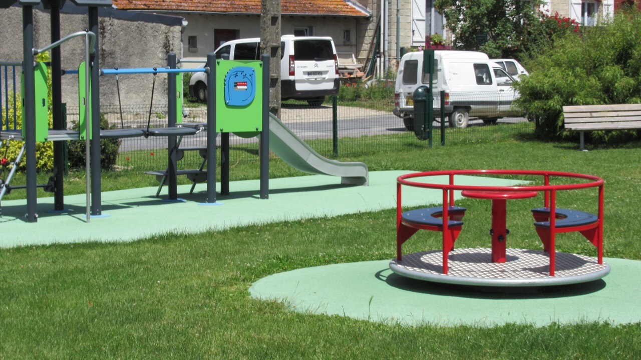 Photo of Others in Heutregiville