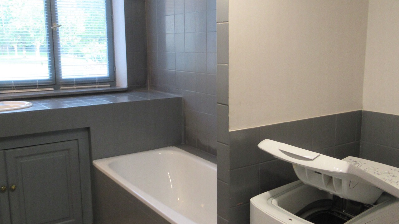 Photo of Bathroom in Heutregiville