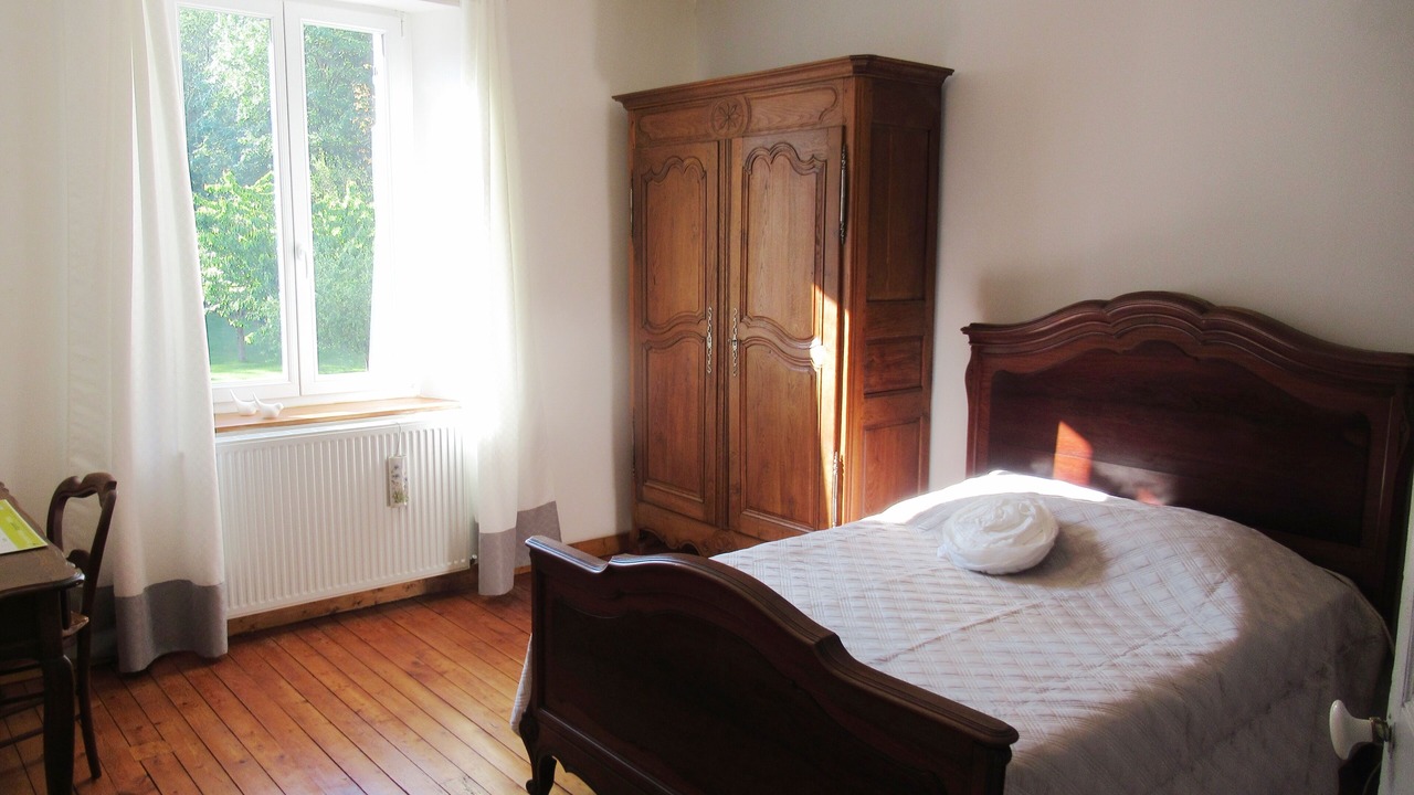 Photo of Bedroom in Heutregiville