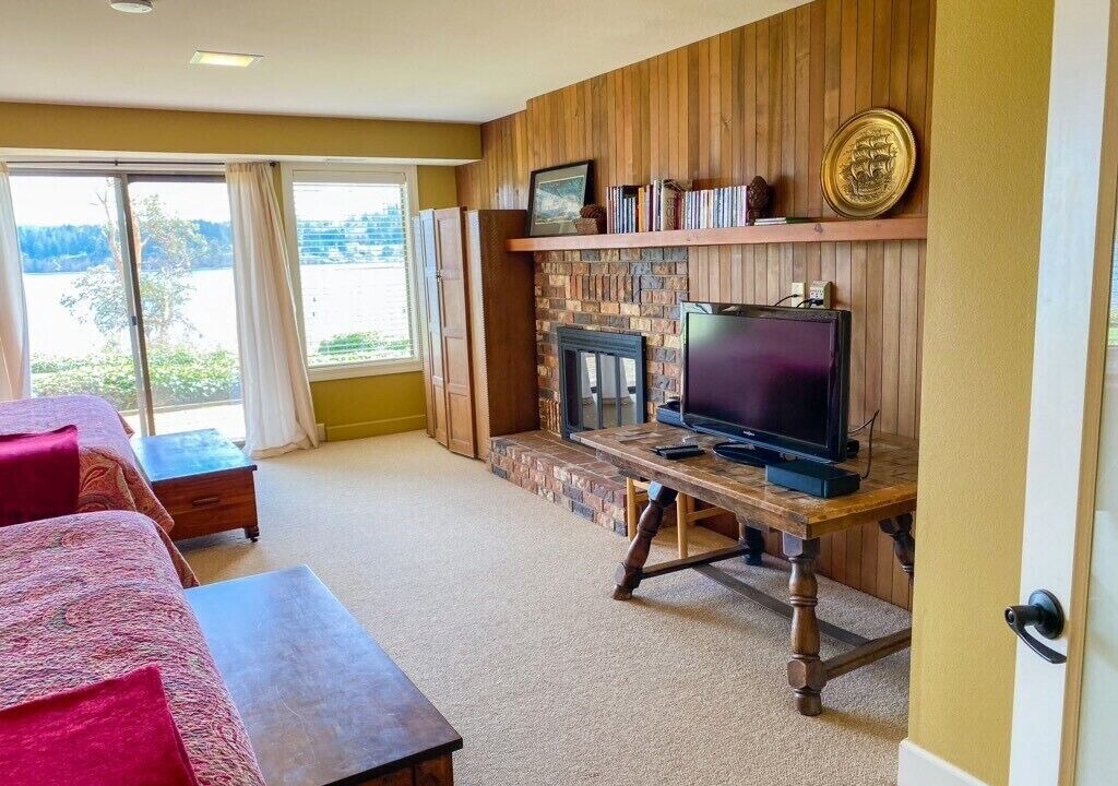 Photo of Others in Freeland