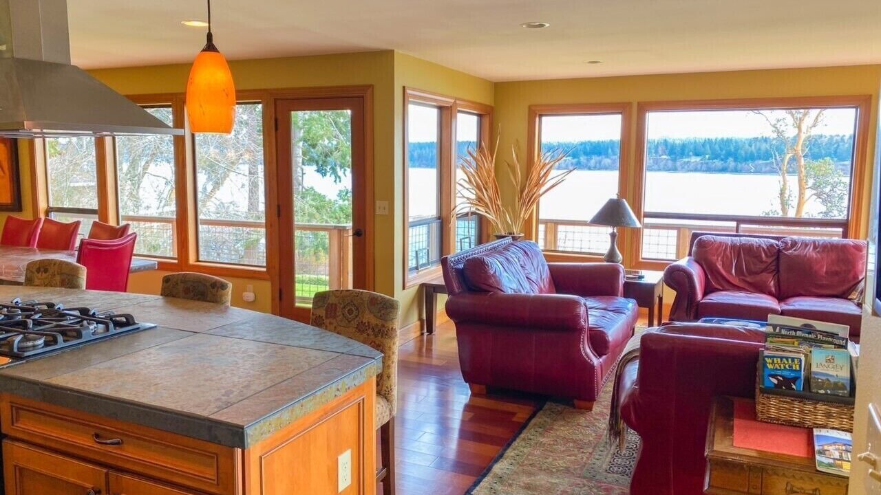 Photo of Others in Freeland