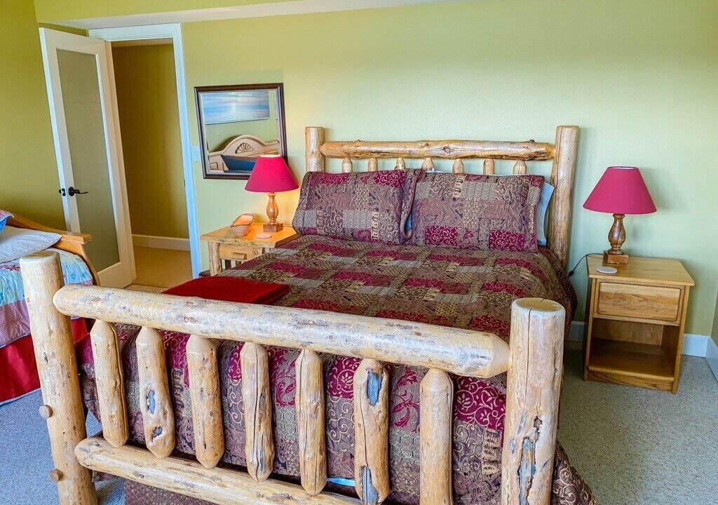 Photo of Others in Freeland