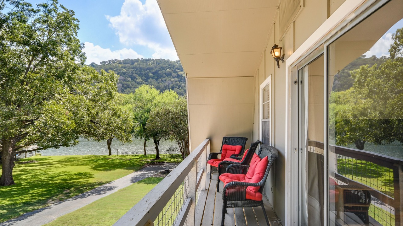 Photo of Patio Balcony in Lakeland Park