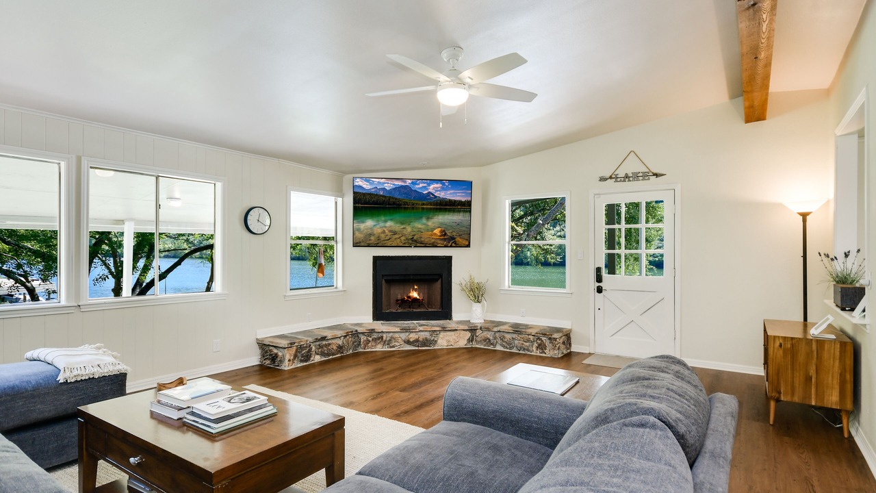 Photo of Livingroom in Lakeland Park
