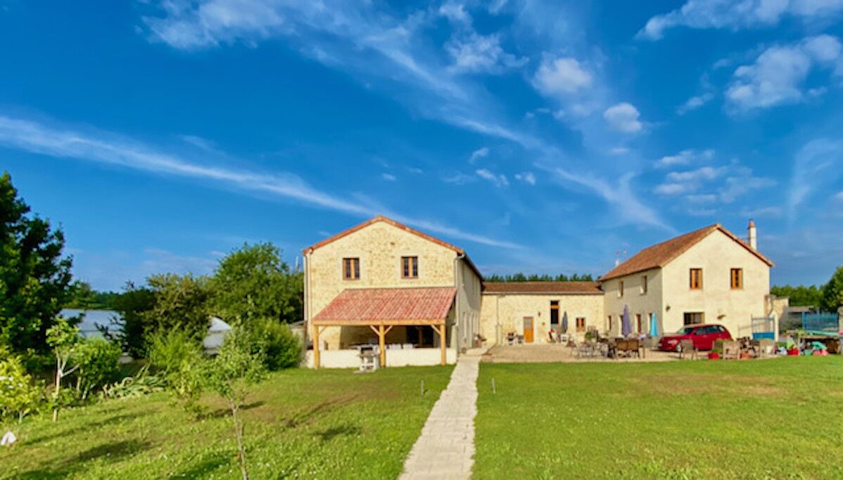 Photo of Others in Berrie