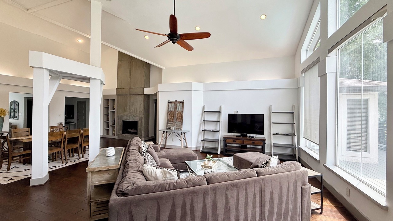 Photo of Livingroom in Houston
