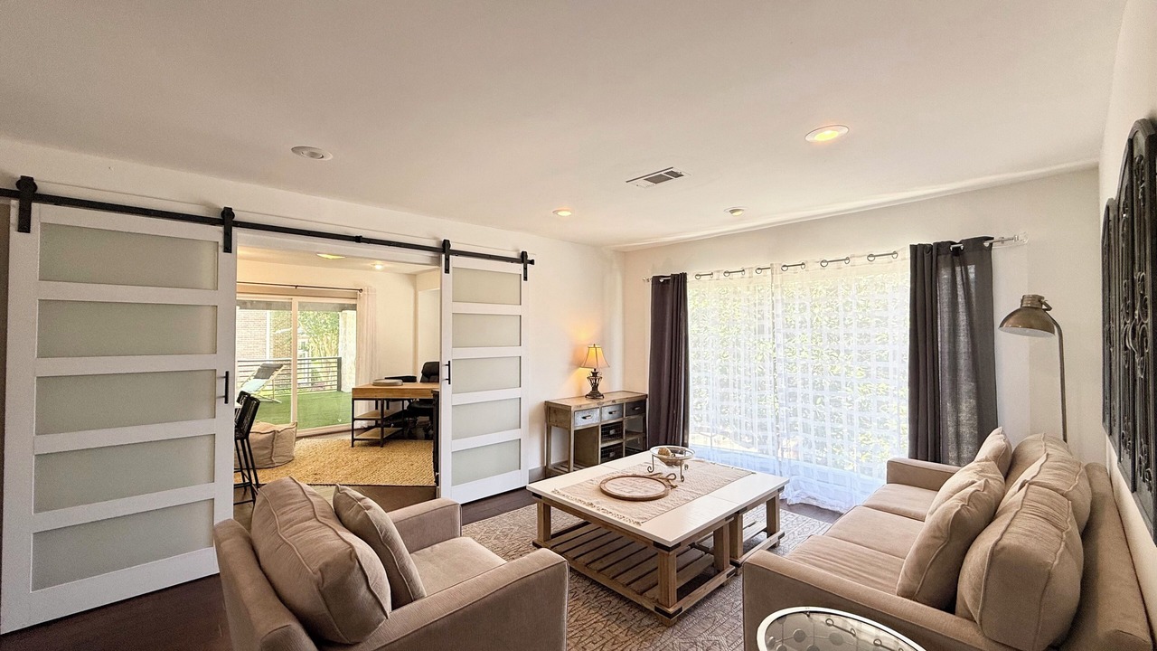 Photo of Livingroom in Houston