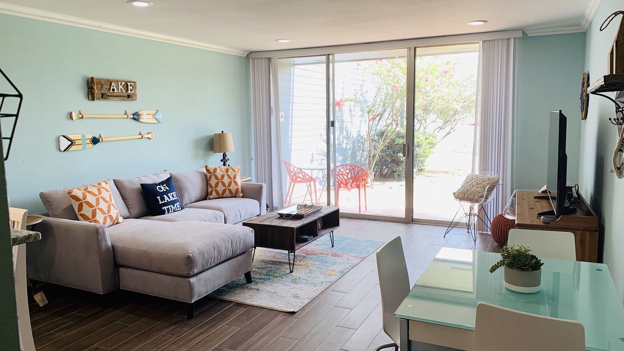 Photo of Livingroom in Walden on Lake Conroe