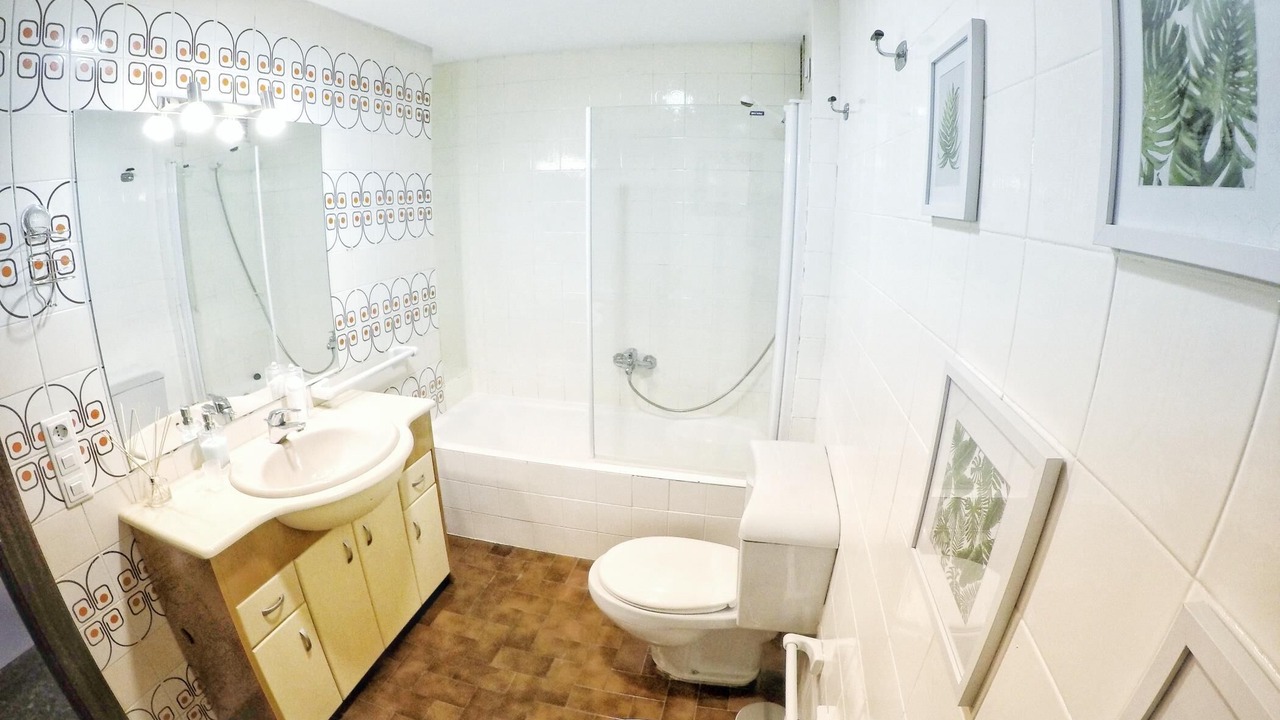 Photo of Bathroom in La Trinidad-San Juan y Todos los Santos
