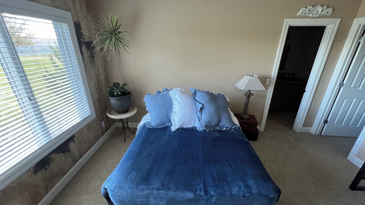 Photo of Bedroom in Selah