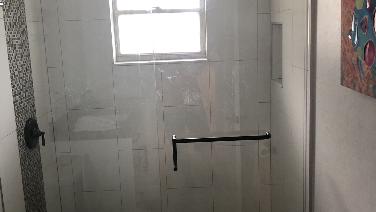 Photo of Bathroom in Biggar