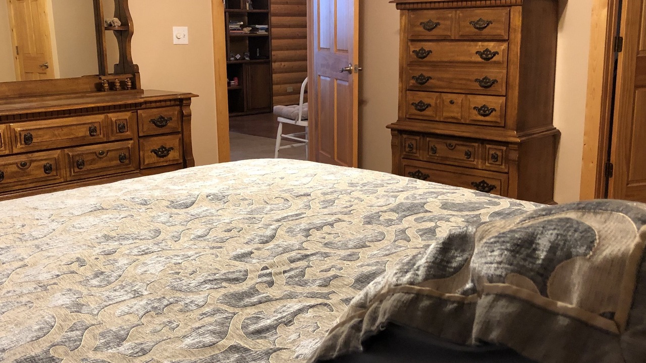 Photo of Bedroom in Michael