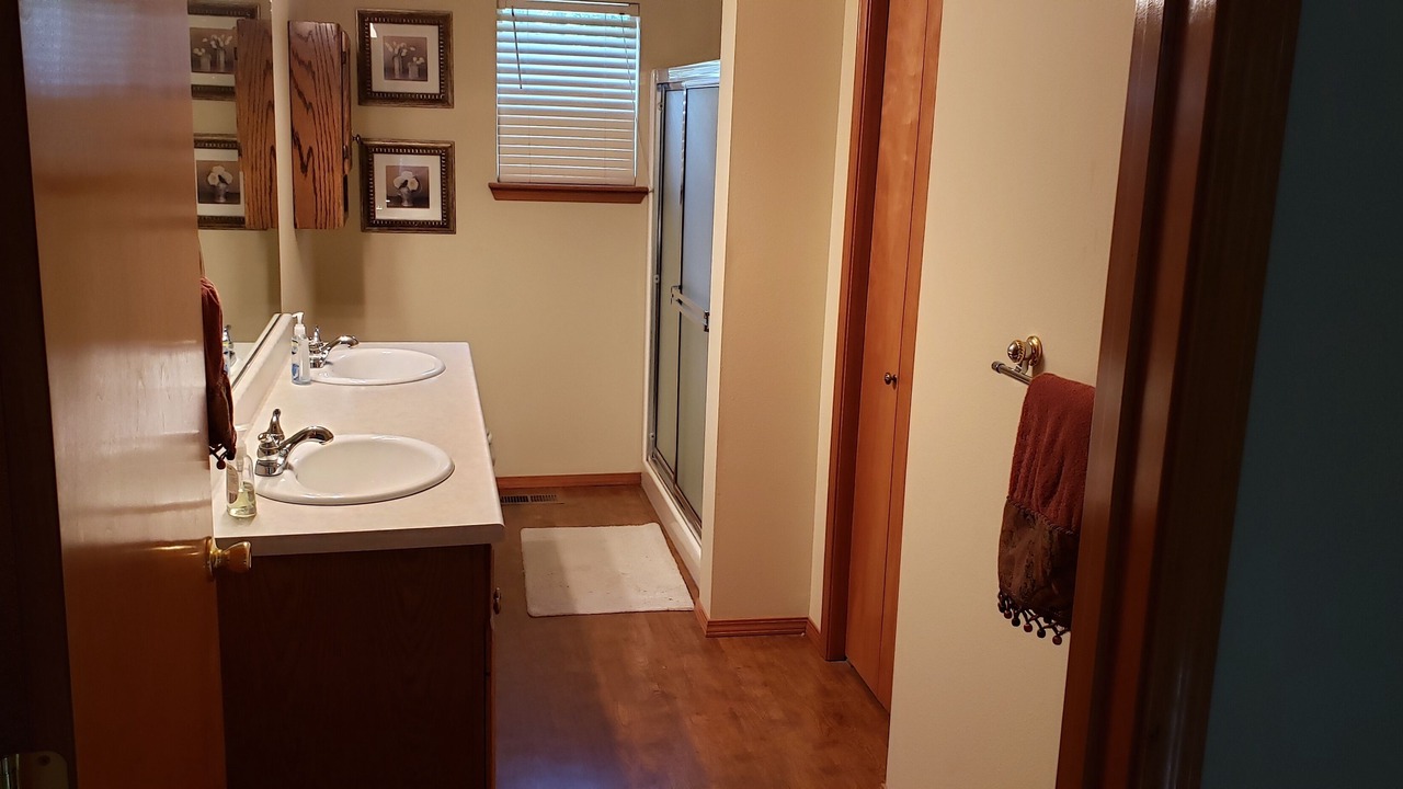 Photo of Bathroom in Coolin