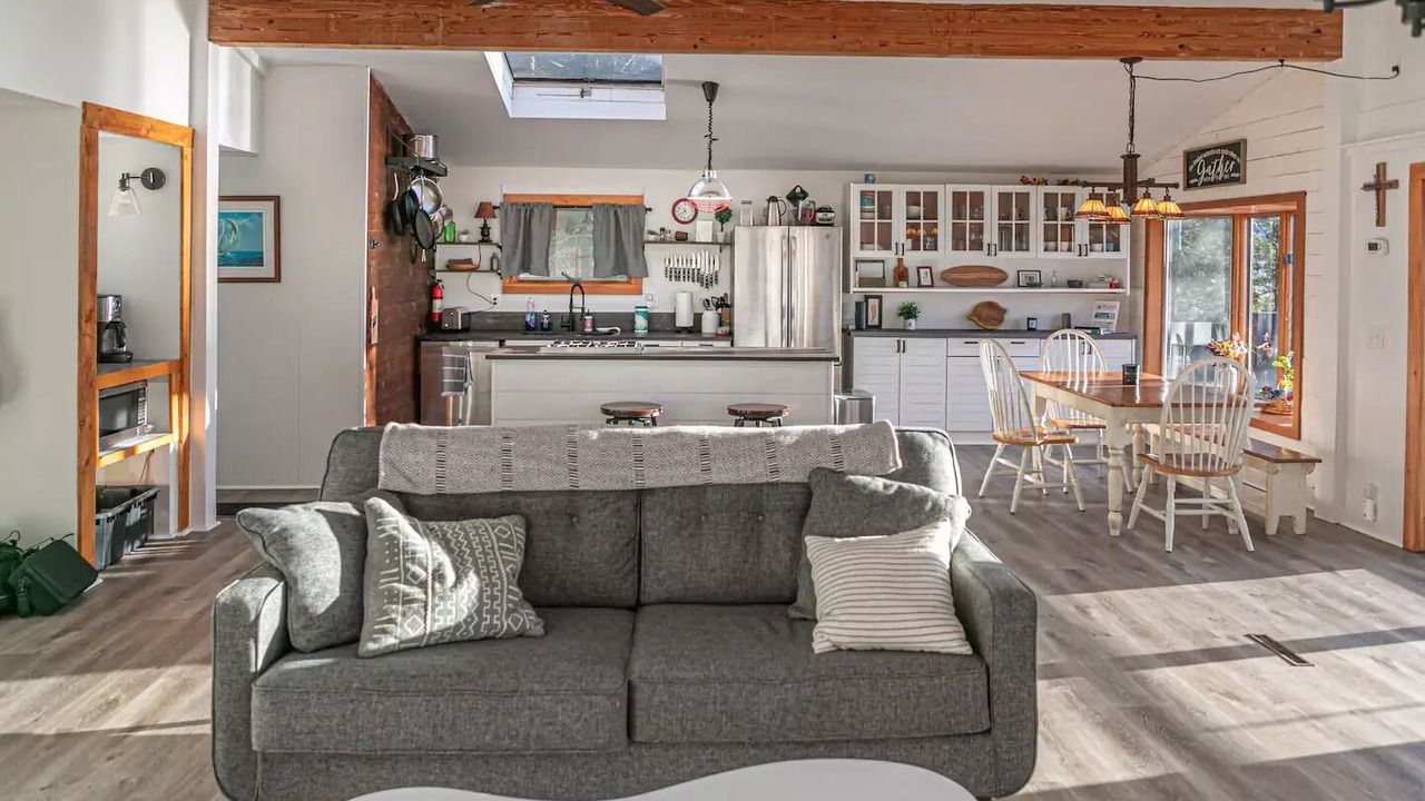 Photo of Livingroom in Poultney