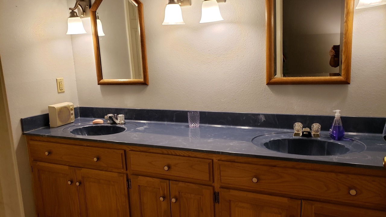 Photo of Bathroom in Booneville