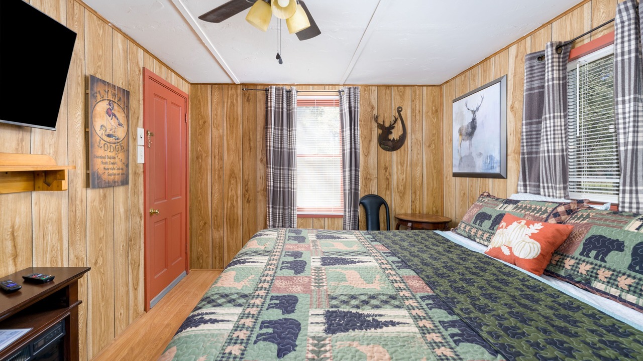 Photo of Bedroom in Pinetop-Lakeside