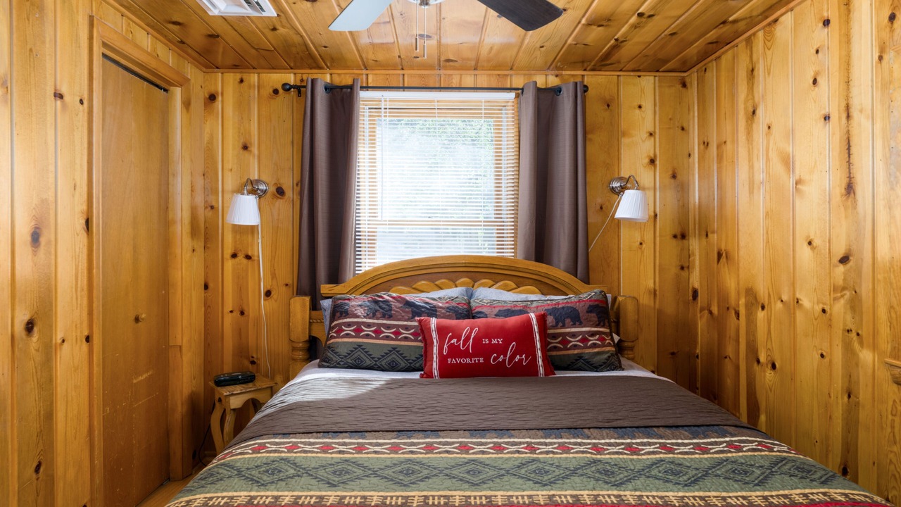 Photo of Bedroom in Pinetop-Lakeside