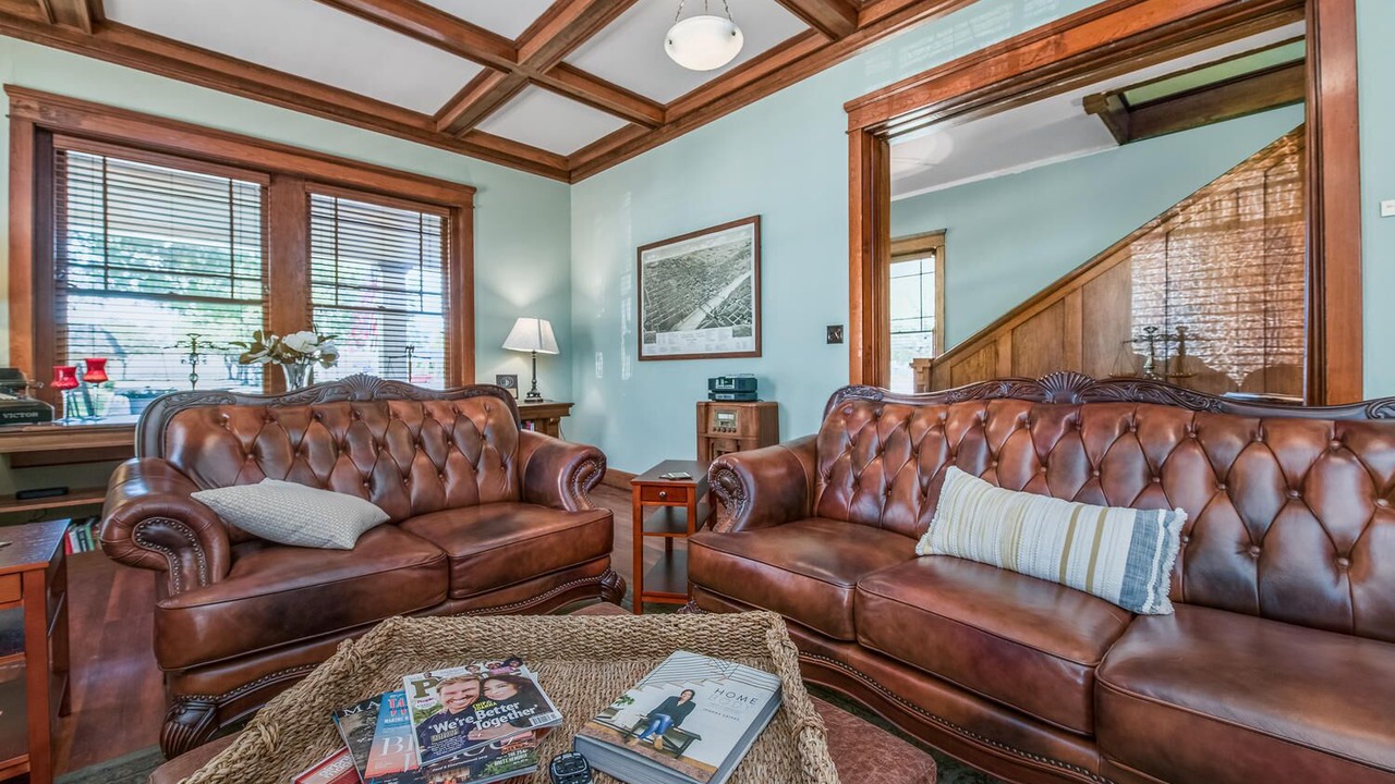 Photo of Bedroom in Austin Ave.