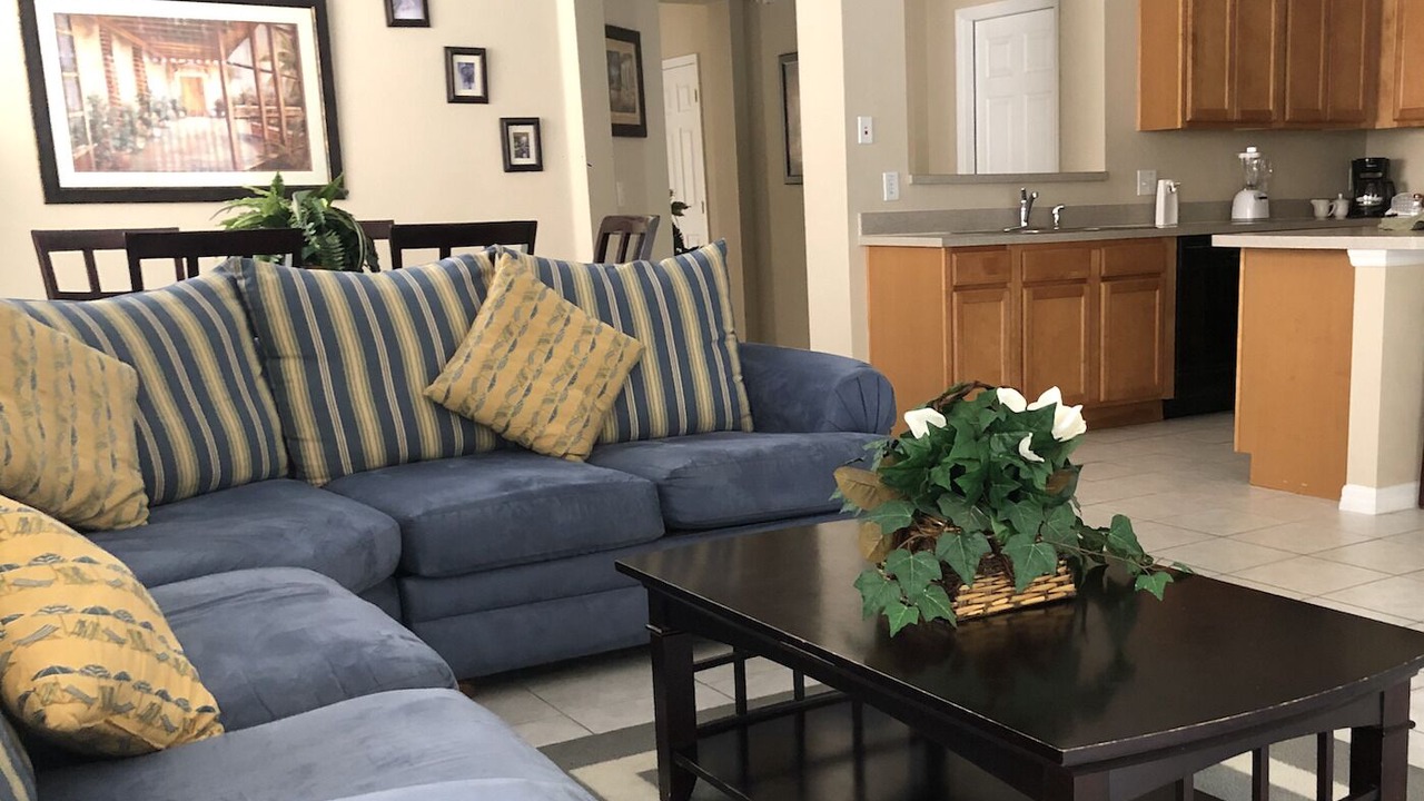 Photo of Livingroom in Lake Berkley