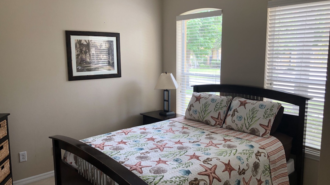 Photo of Bedroom in Lake Berkley