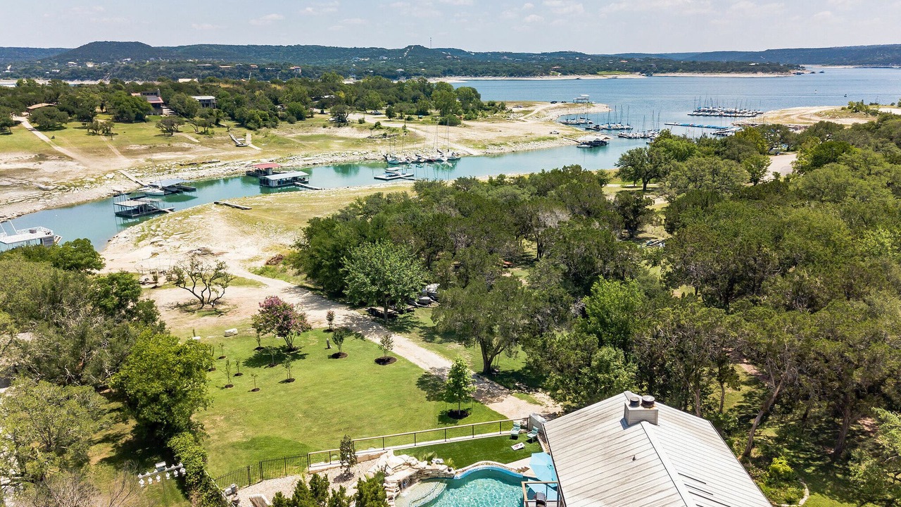 Photo of Outdoor in Hudson Bend