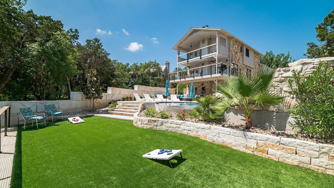 Photo of Outdoor in Hudson Bend