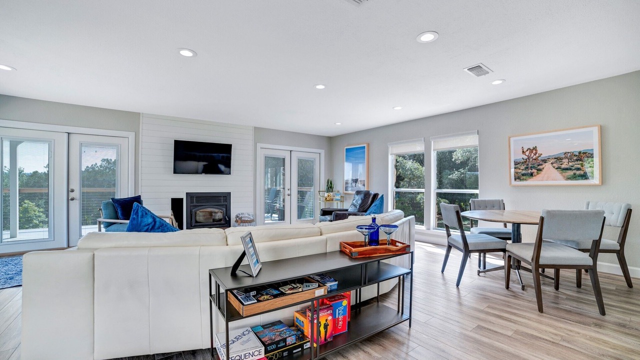 Photo of Bedroom in Hudson Bend