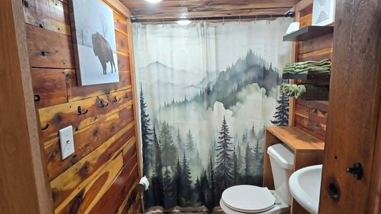 Photo of Bathroom in Marshall