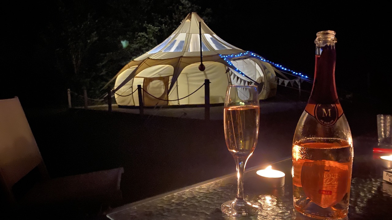 Photo of Outdoor in Blond