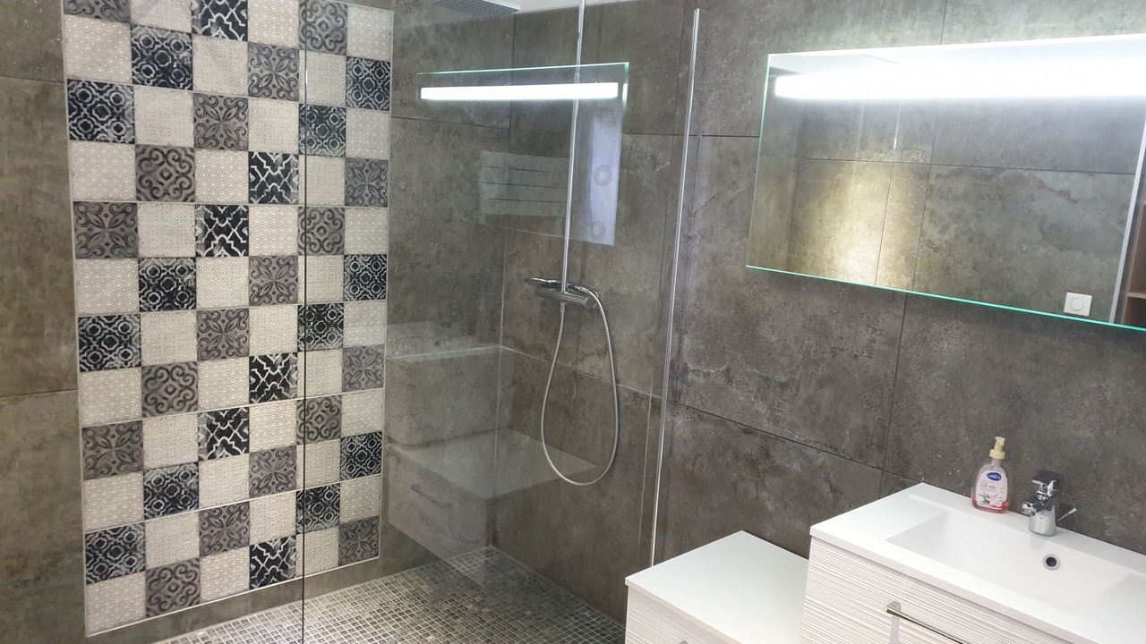 Photo of Bathroom in Camaret-sur-Aigues