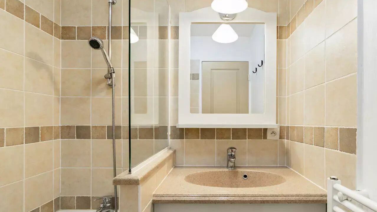 Photo of Bathroom in Rouret