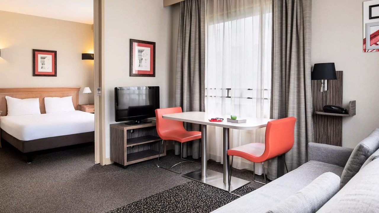 Photo of Bedroom in Puteaux